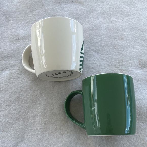 Starbucks Mugs - Set of 2, Classic Design 14oz and 11oz - Picture 11 of 12
